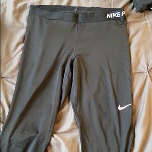 Nike crop leggings